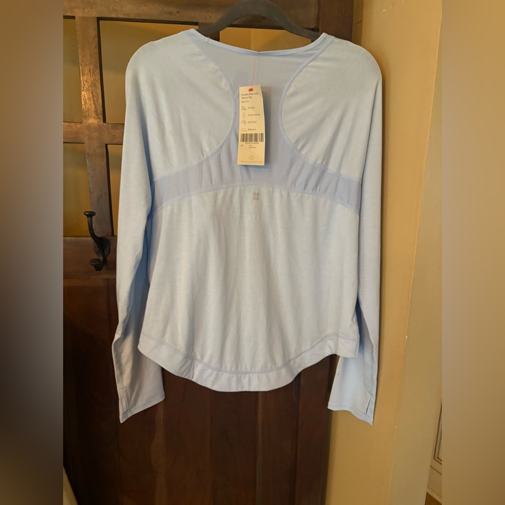 NWT SWEATY BETTY Breathe Easy Long
Sleeve Top, size L - Picture 2 of 10
